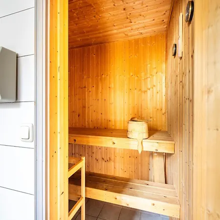 Holiday home Mirow In